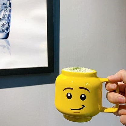 Taza-Lego-Man-en-uso